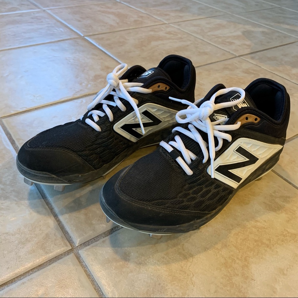New Balance Men's 3000 V4 Metal Baseball Cleats